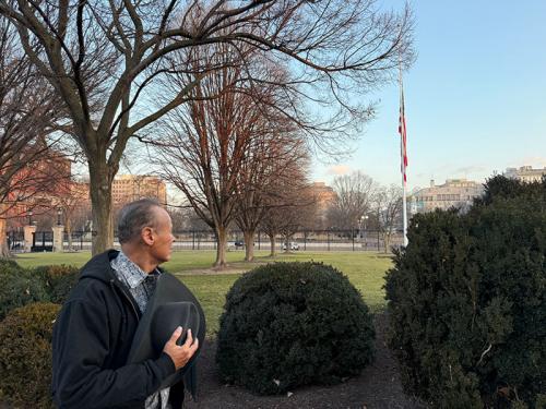 Neal McCoy reciting the 10th anniversary LIVE Pledge of Allegiance at The White House