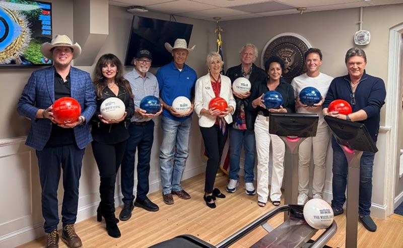 Pictured L-R: Chad Warrix, Deborah Allen, John Berry, Neal McCoy, Janie Fricke, T. Graham Brown, Kelly Lang, Bryan White, T.G. Sheppard